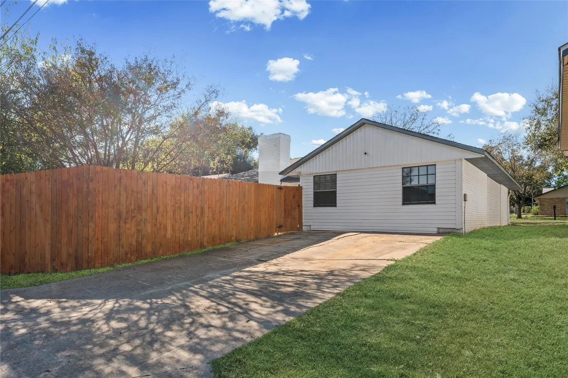 Photo of 4113 Longhorn TRL