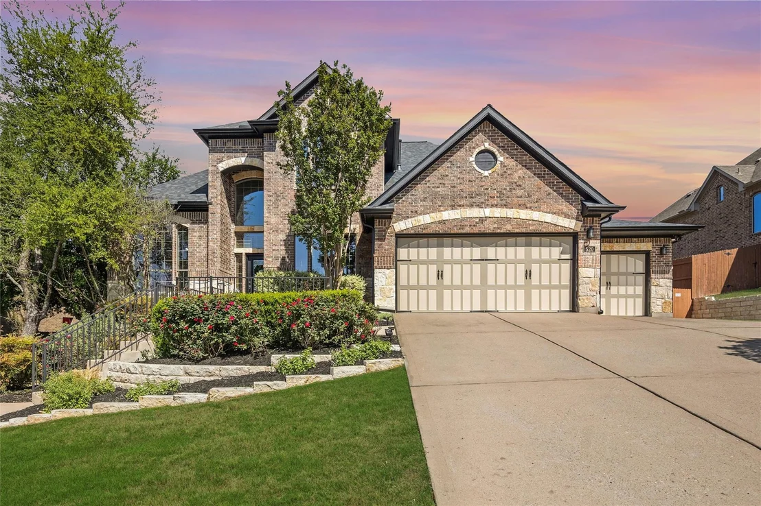 Photo of 520 Aspen DR
