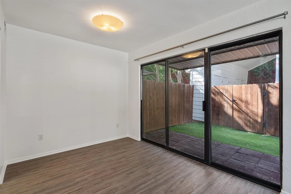 Photo of 1808 Cinnamon PATH