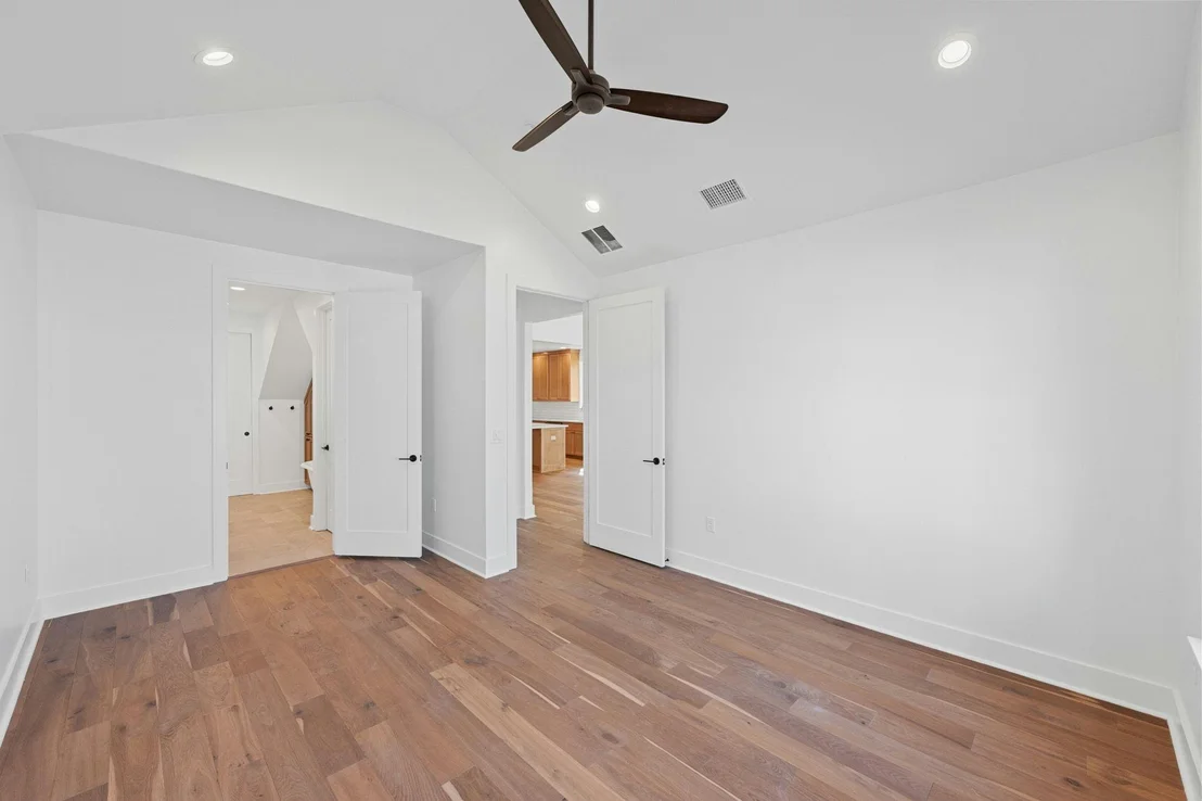 Photo of 4606 Evans Ave