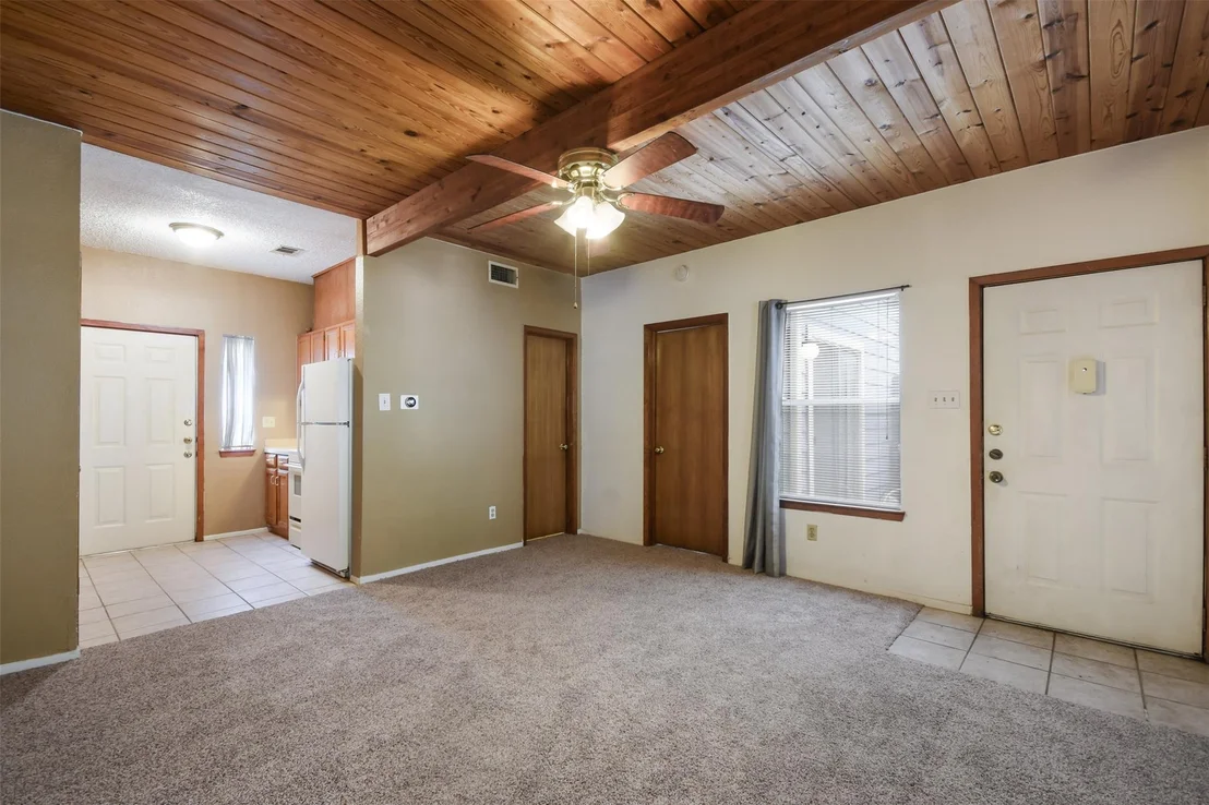 Photo of Unit 2 at 3004 Speedway Ave