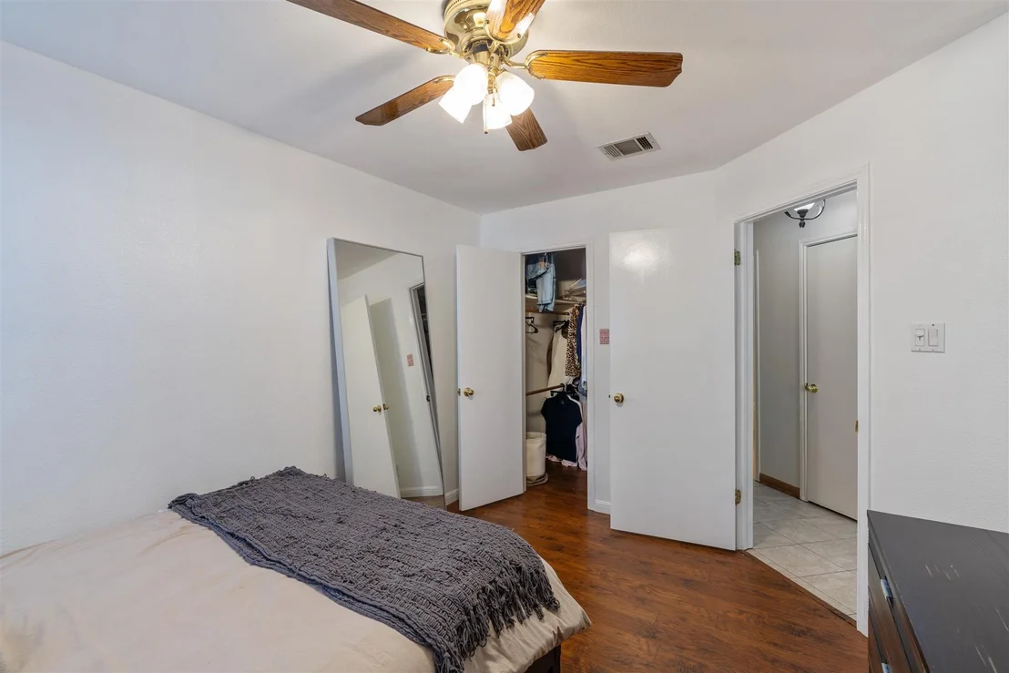 Photo of 1211 Sugarberry DR