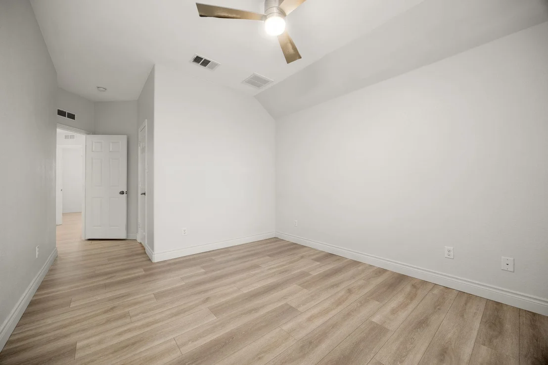 Photo of 708 Rolling Brook LN