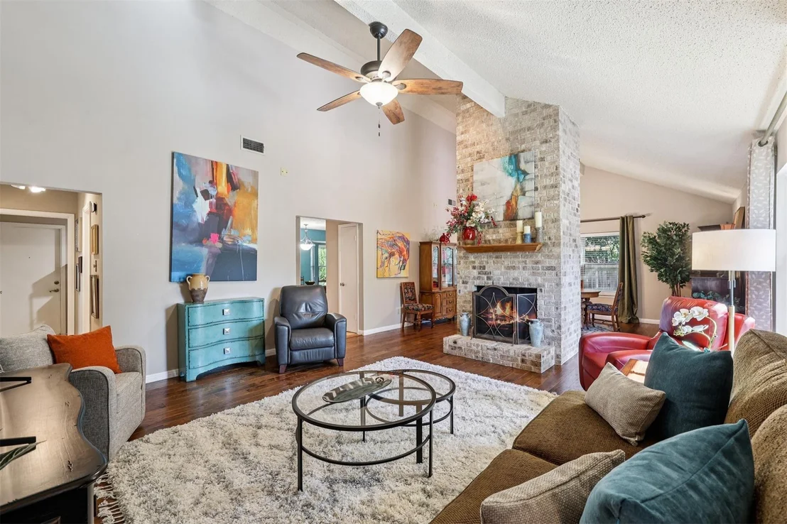 Photo of 5831 Secrest DR