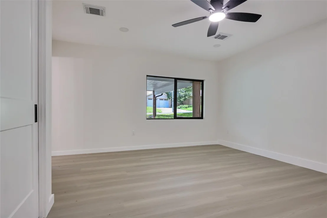 Photo of 1708 Raven DR