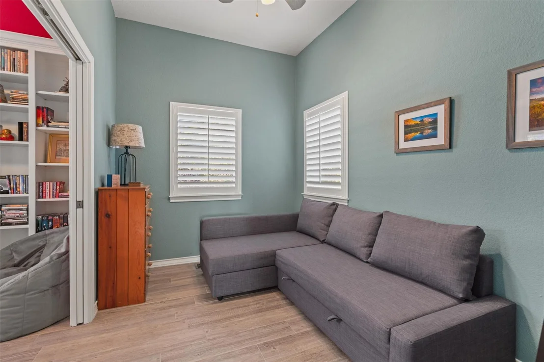 Photo of 4401 Sunset Cliff RD