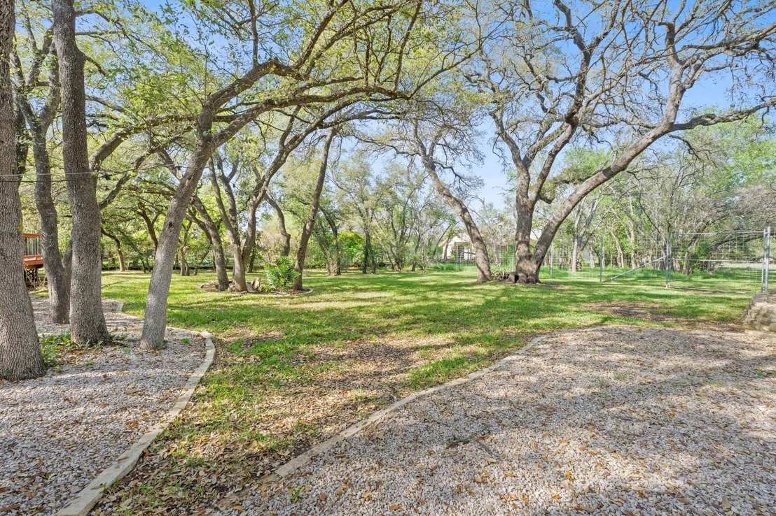 Photo of 2013 Mayfield DR
