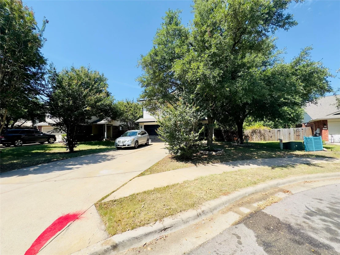 Photo of 2255 Ada LN