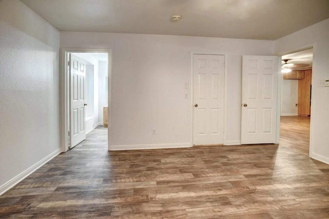 Photo of 504 Leah LN