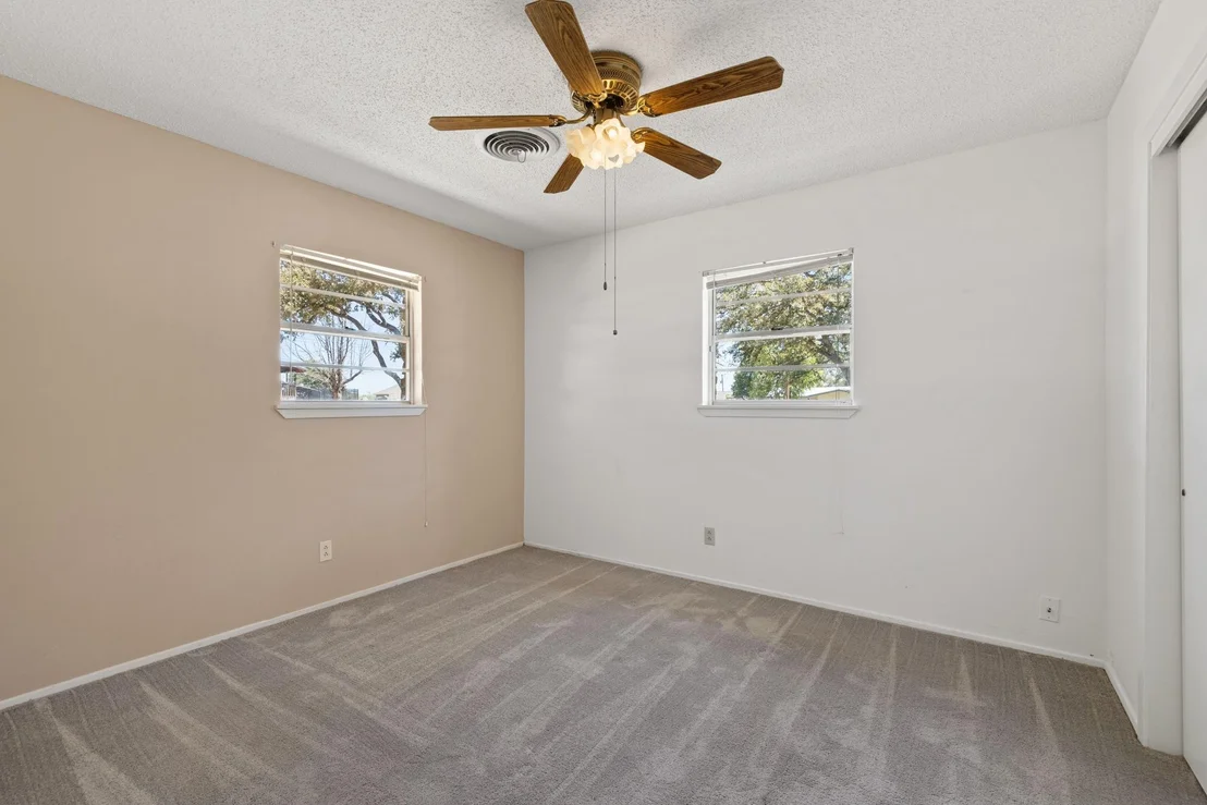 Photo of 606 Cedar DR