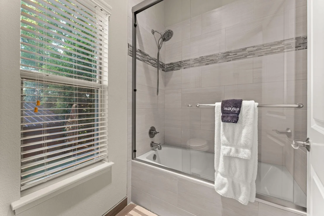 Photo of 15747 Booth CIR