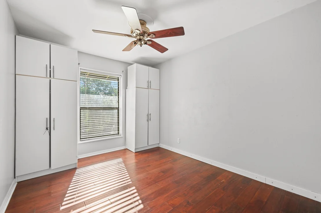Photo of 2600 Oakhaven DR