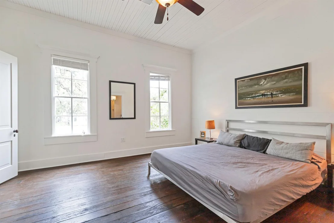 Photo of 409 N Main ST
