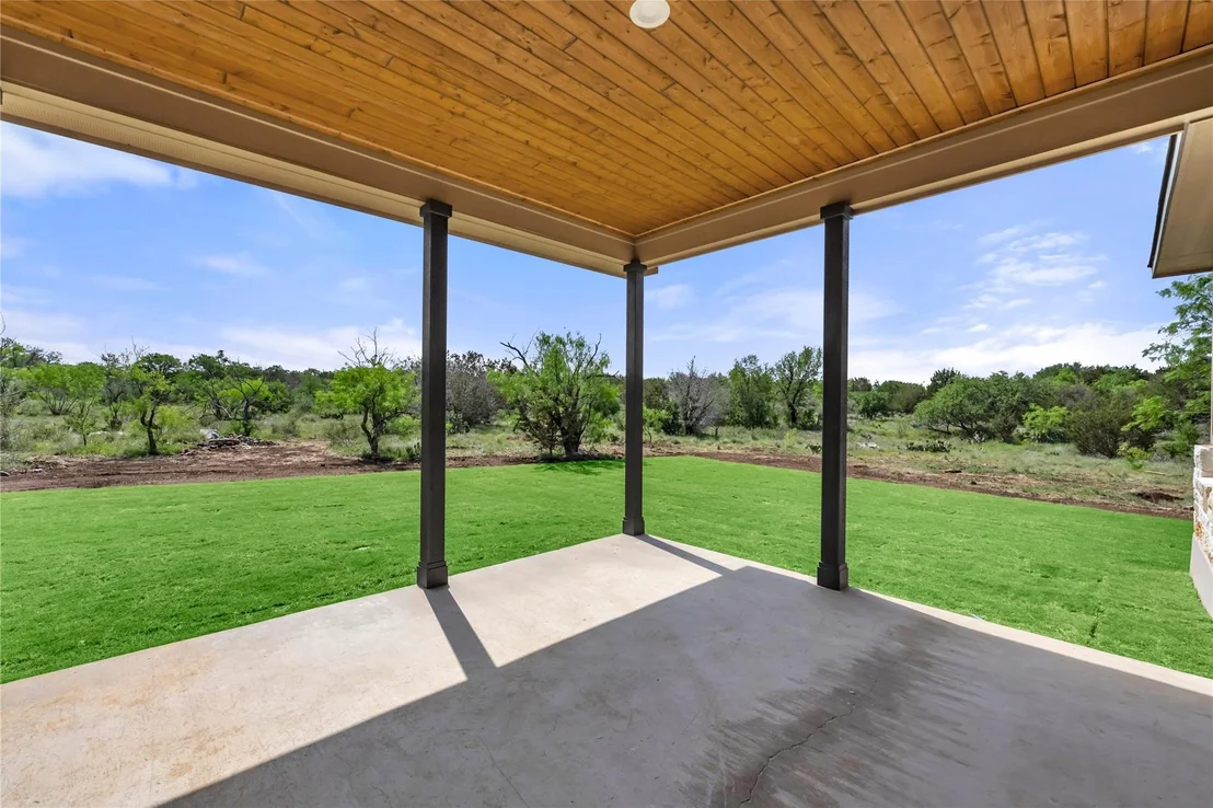 Photo of 2221 Park View DR
