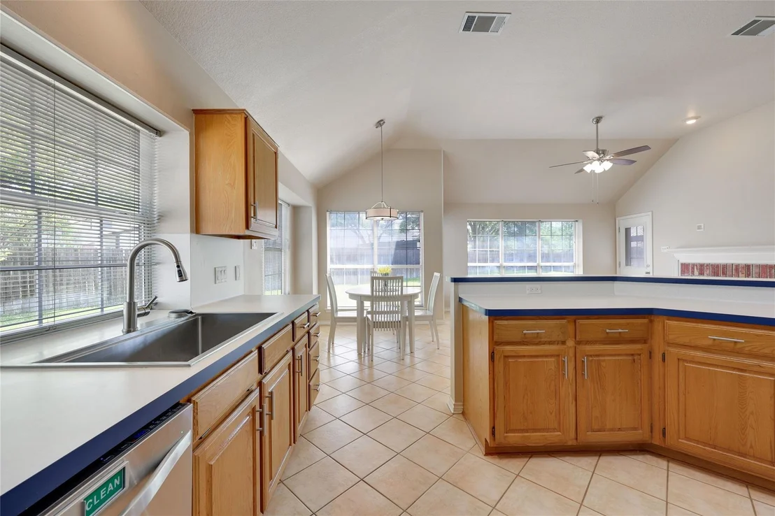 Photo of 16405 Marthas CV