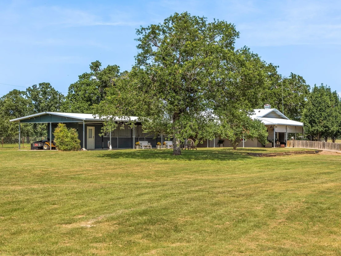 Photo of 2995 County Road 442