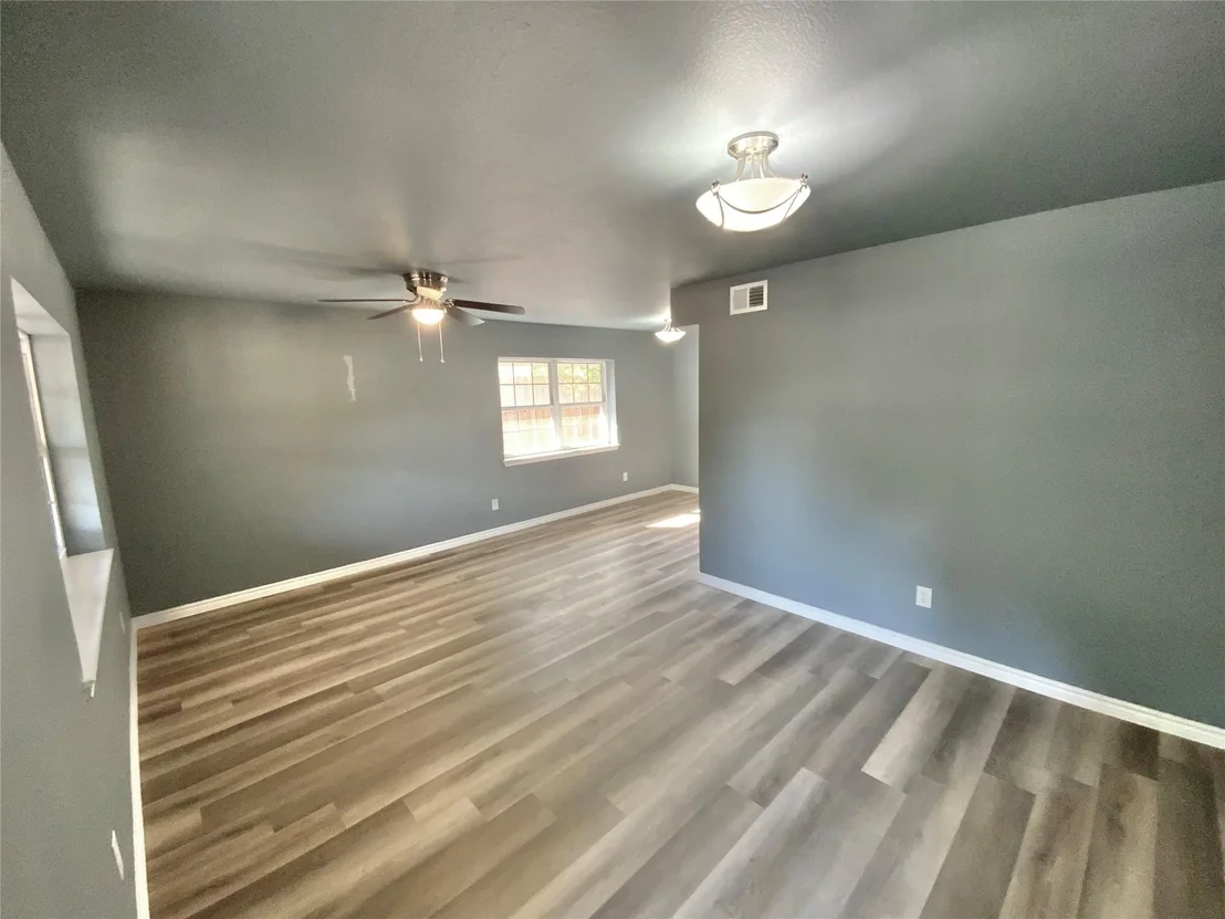 Photo of 417 Northern TRL