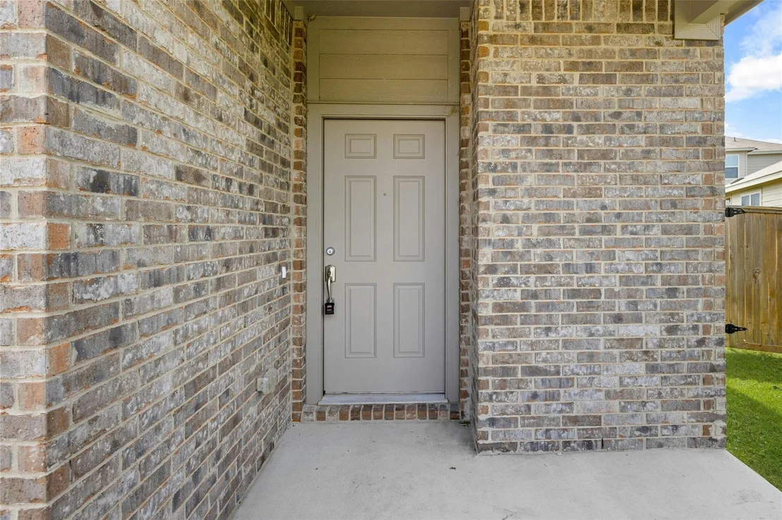 Photo of Unit 20C at 317 Circle WAY