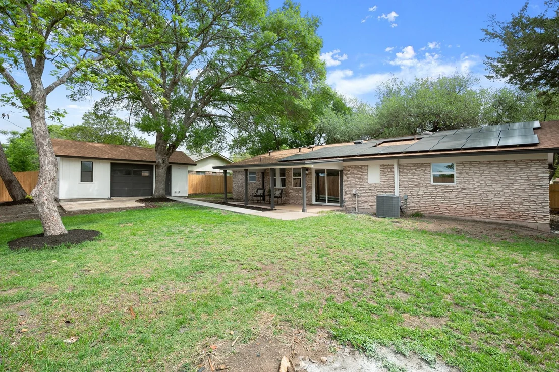 Photo of 1404 Robb LN