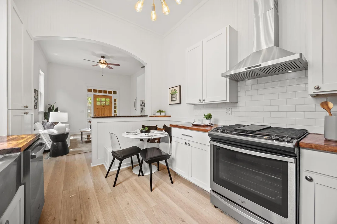 Photo of 2503 Bryan ST