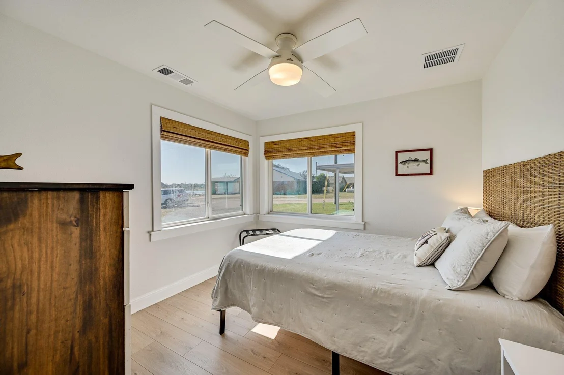 Photo of 1644 Breezeway