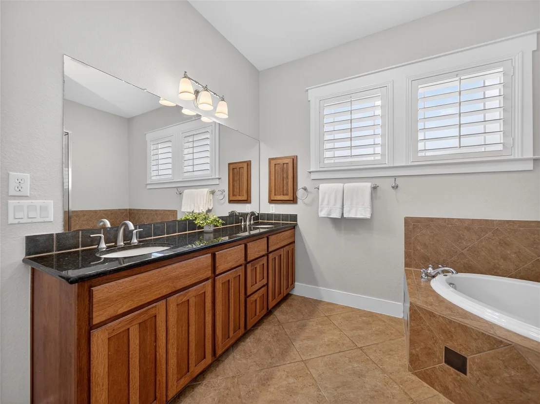 Photo of 2711 Grand Oaks LOOP