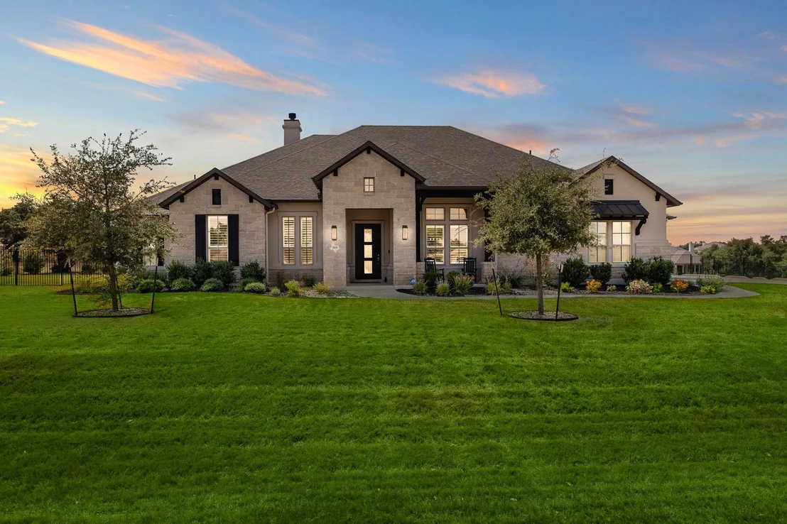 Photo of 109 Houston LOOP