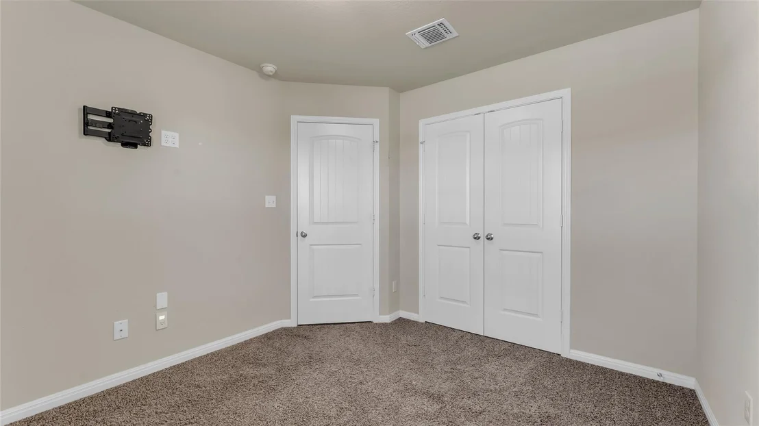 Photo of 313 Geneva LN