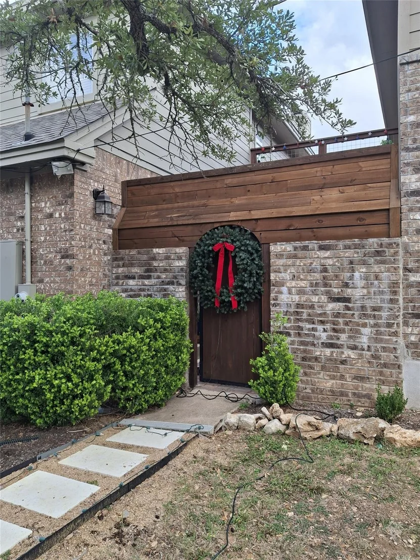Photo of 16909 Westview TRL