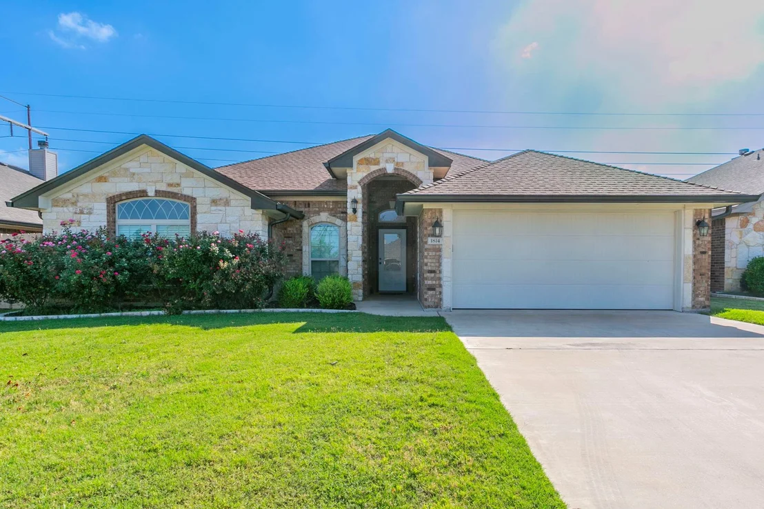 Photo of 1814 Rustic Manor DR
