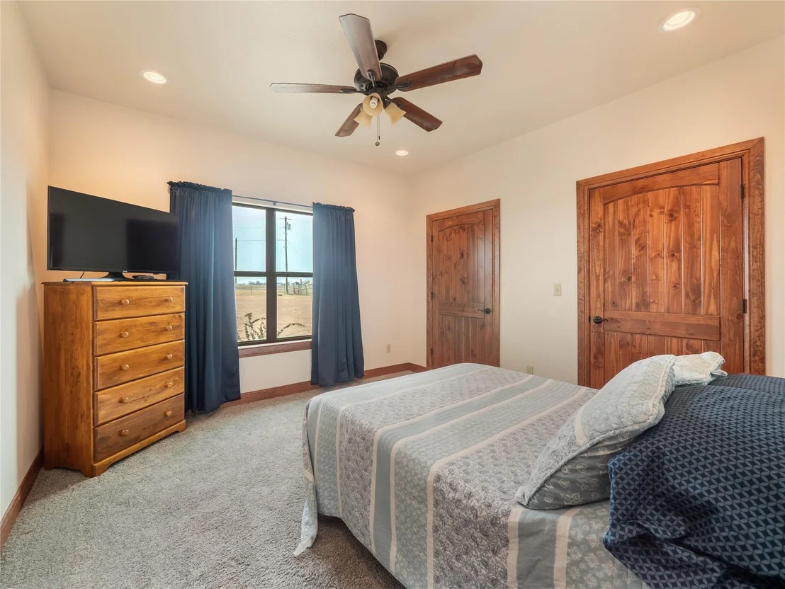 Photo of 877 County Road 455