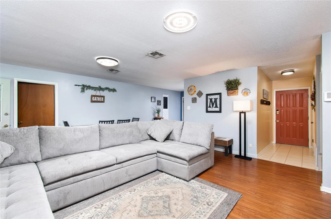 Photo of 531 Santa Rosa RD