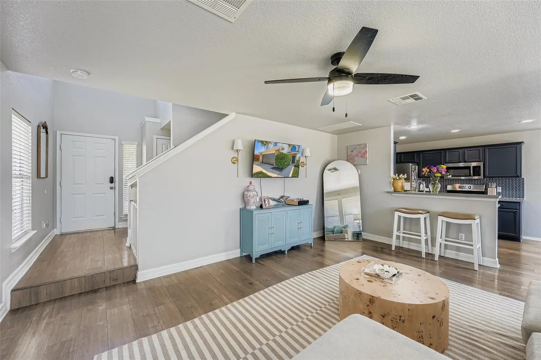 Photo of 1505 Tea Leaf DR