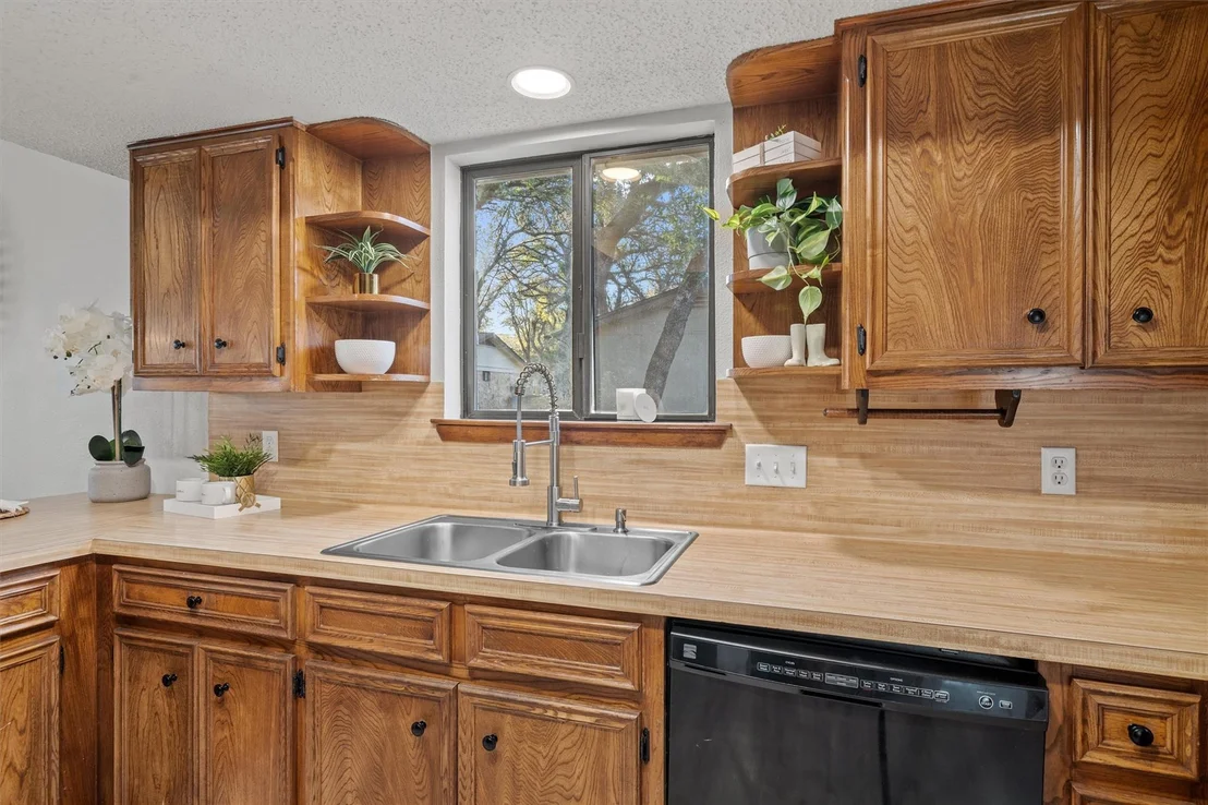 Photo of 702 Bosque TRL