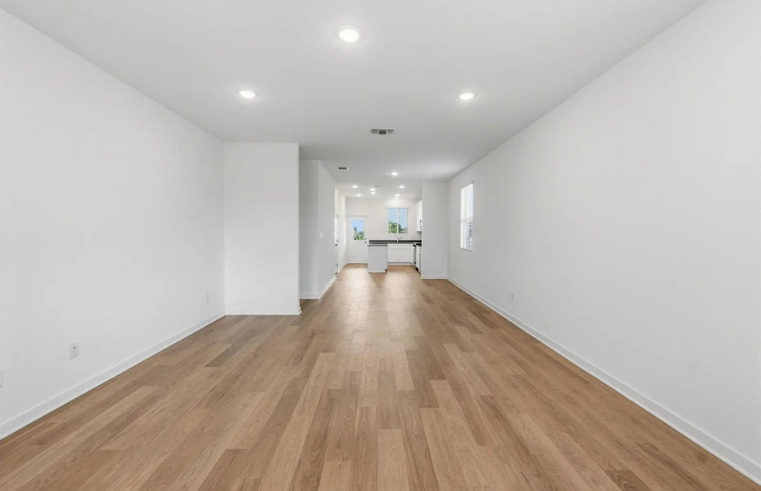 Photo of 108 Blackfoot Daisy PATH