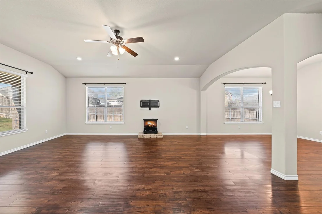 Photo of 5502 Juno DR