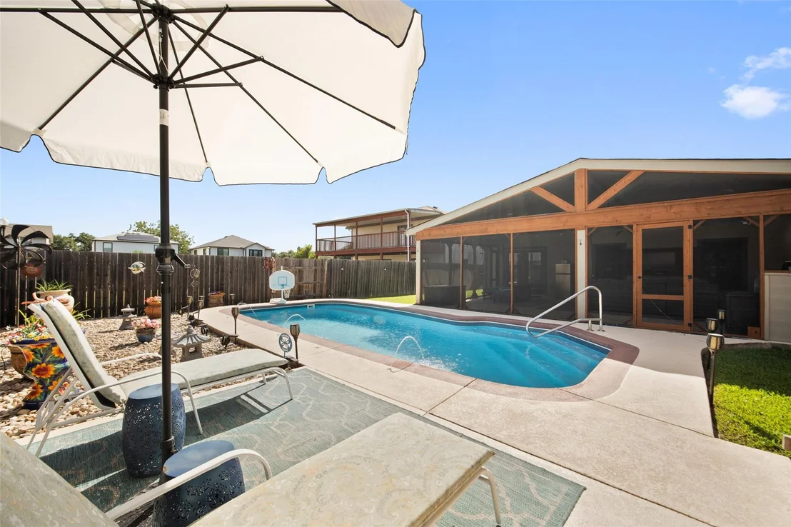 Photo of 5504 Alomar CV