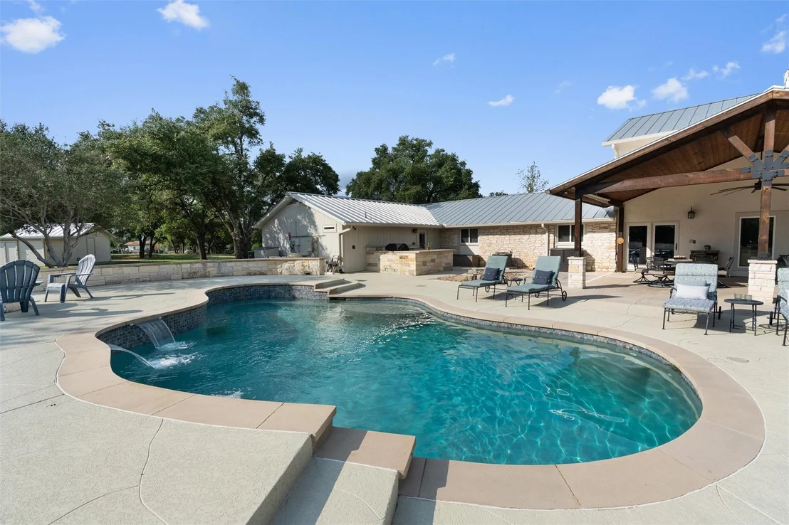 Photo of 1900 Walsh DR
