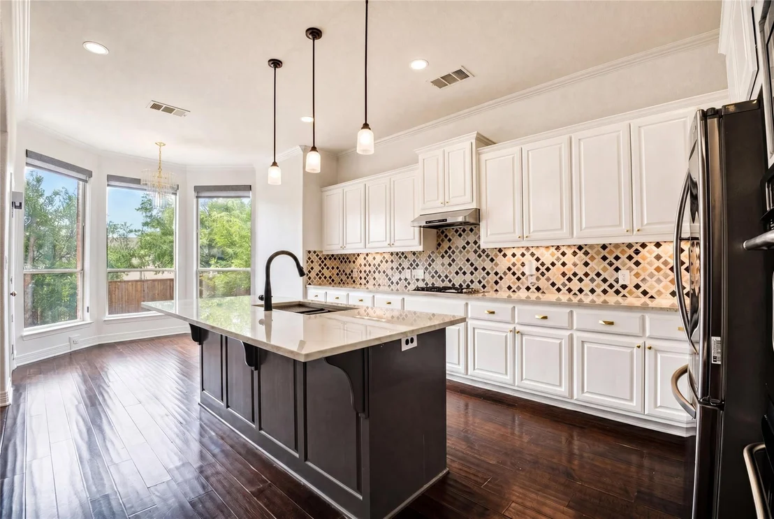 Photo of 2260 Fernspring DR