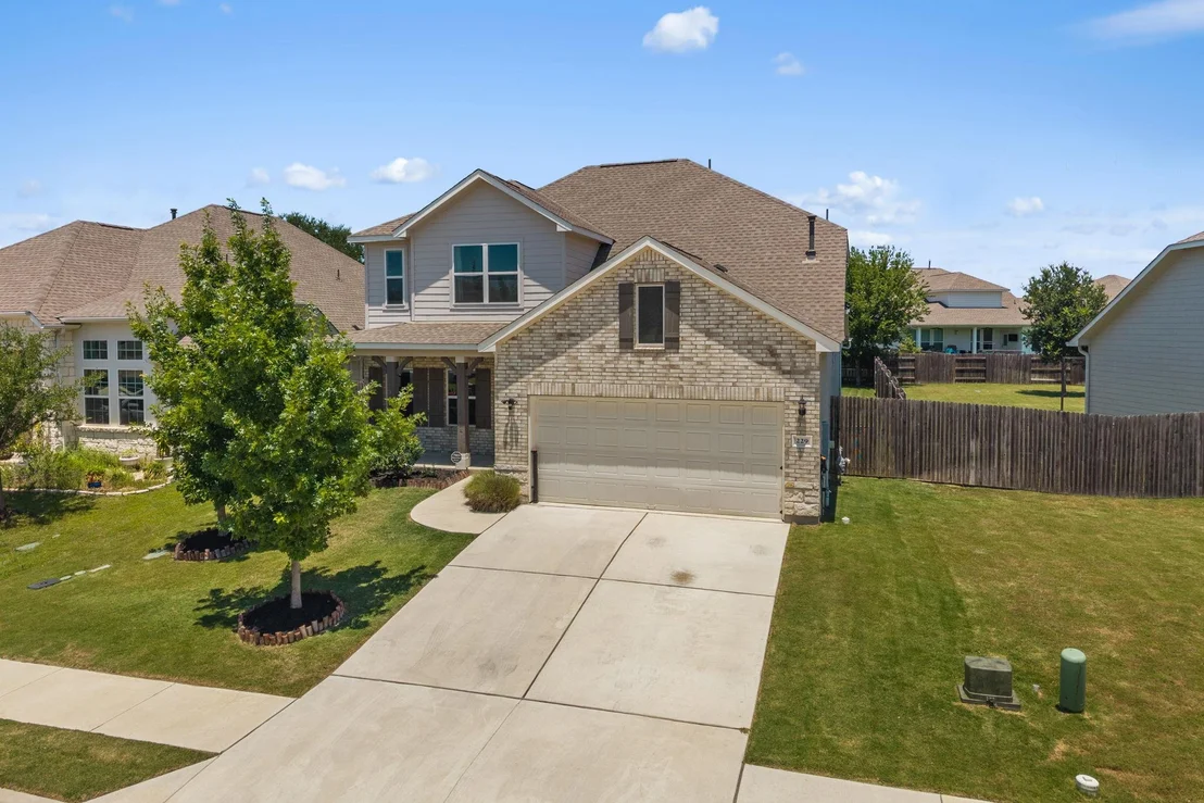 Photo of 229 Long Canyon LN