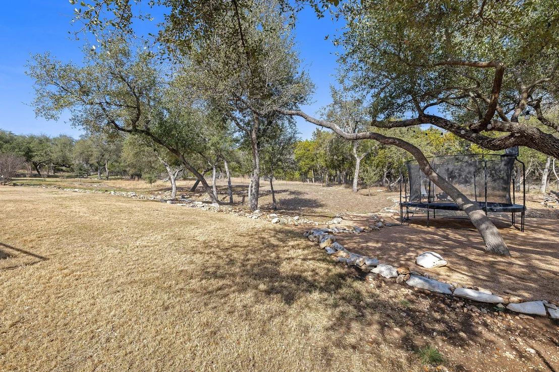 Photo of 1008 Jonathan CV