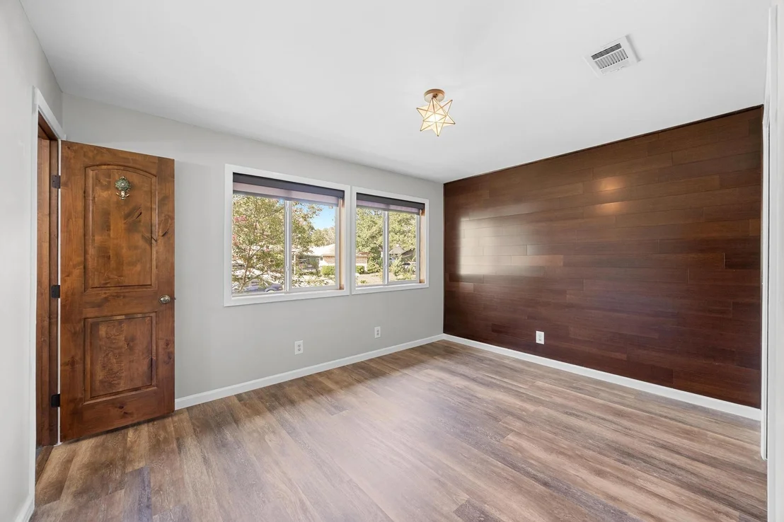 Photo of 10608 Ponder LN