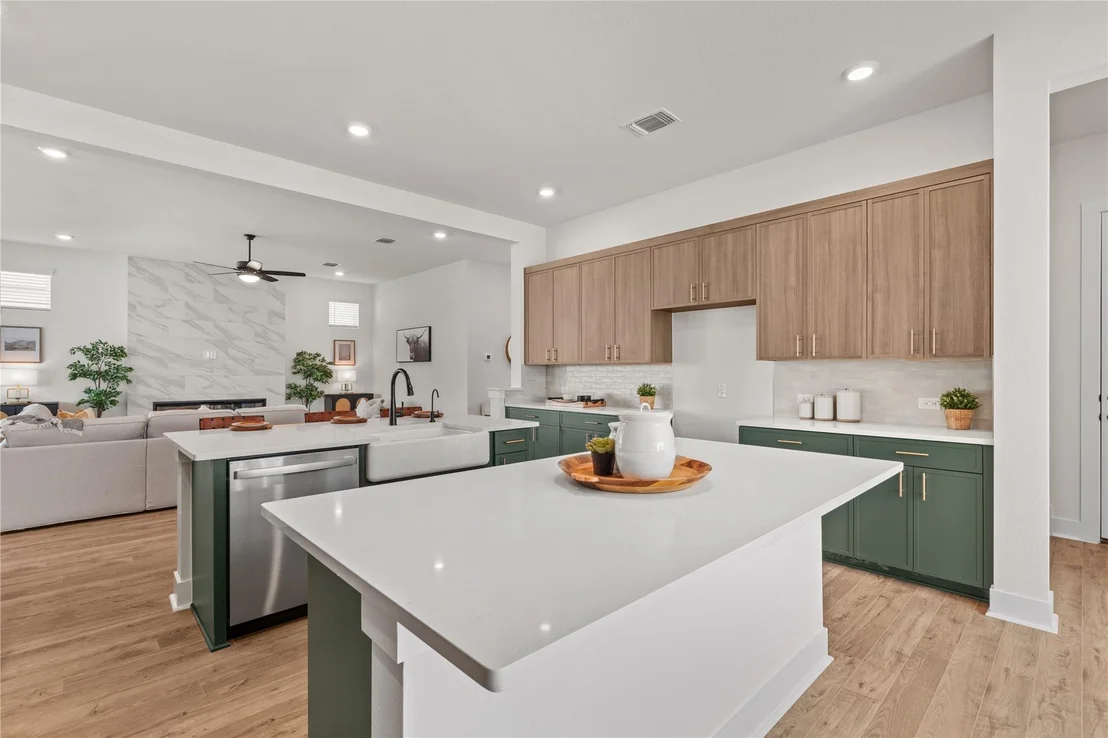 Photo of 2116 Tobiano TRCE
