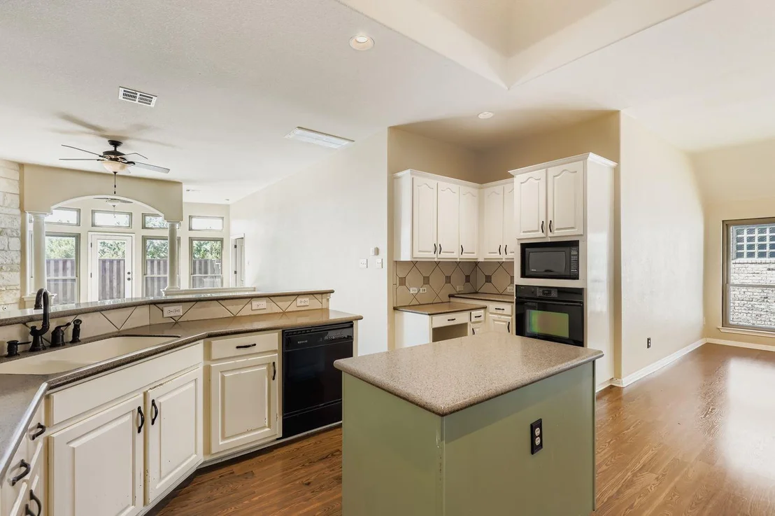 Photo of 2909 Cashell Wood DR