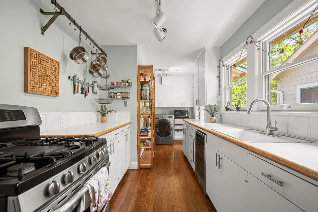 Photo of 4515 Avenue B Ave