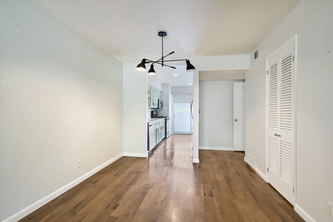 Photo of Unit 32 at 2425 Ashdale DR