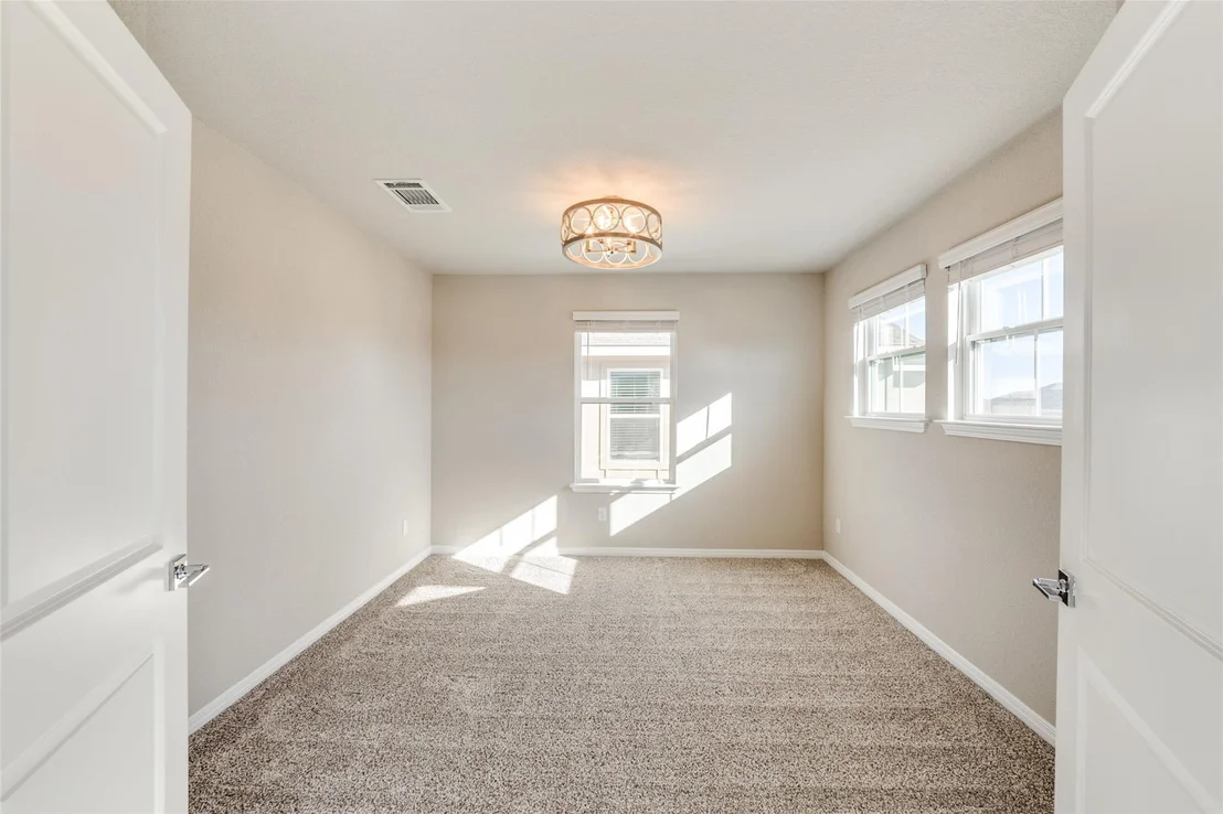 Photo of 920 View DR