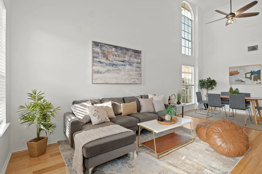 Photo of 604 S 4th ST