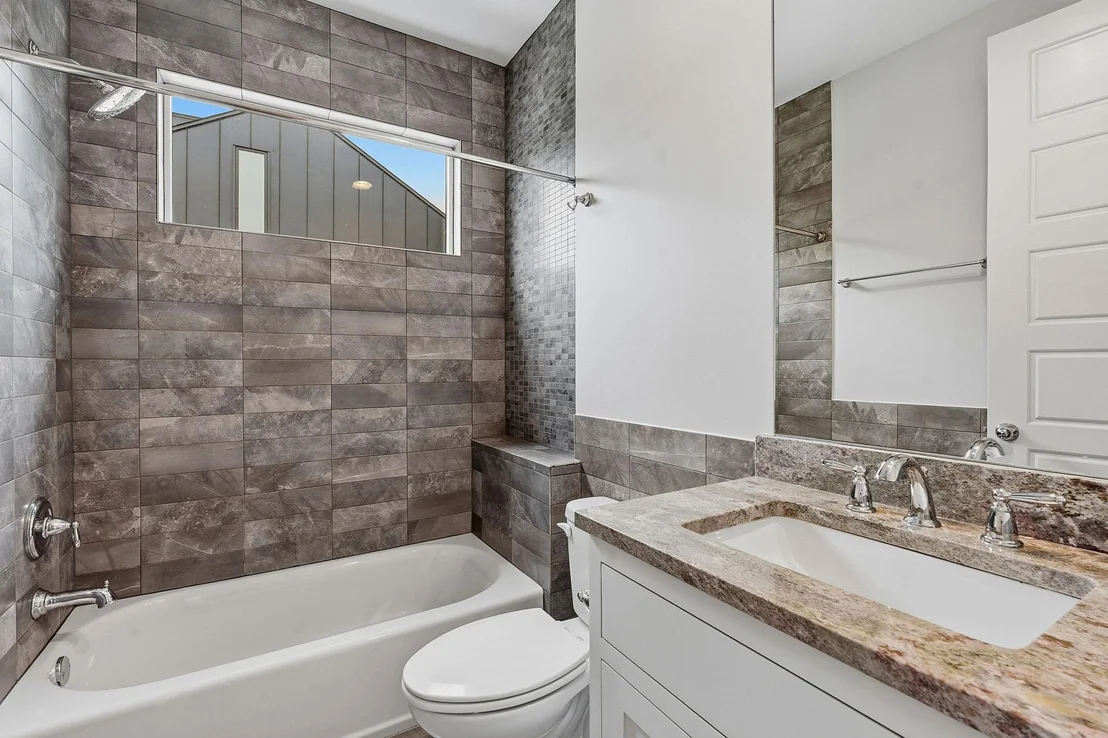 Photo of 1307 Clifford Ave