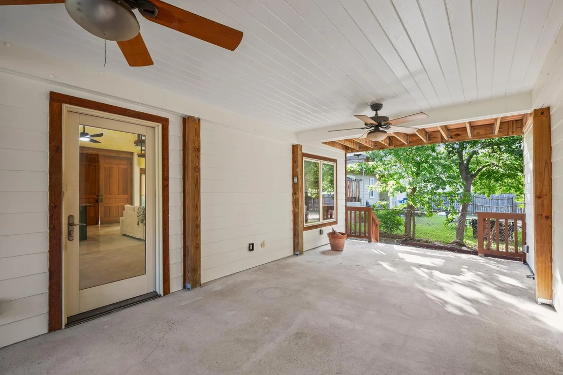 Photo of 913 Taulbee LN